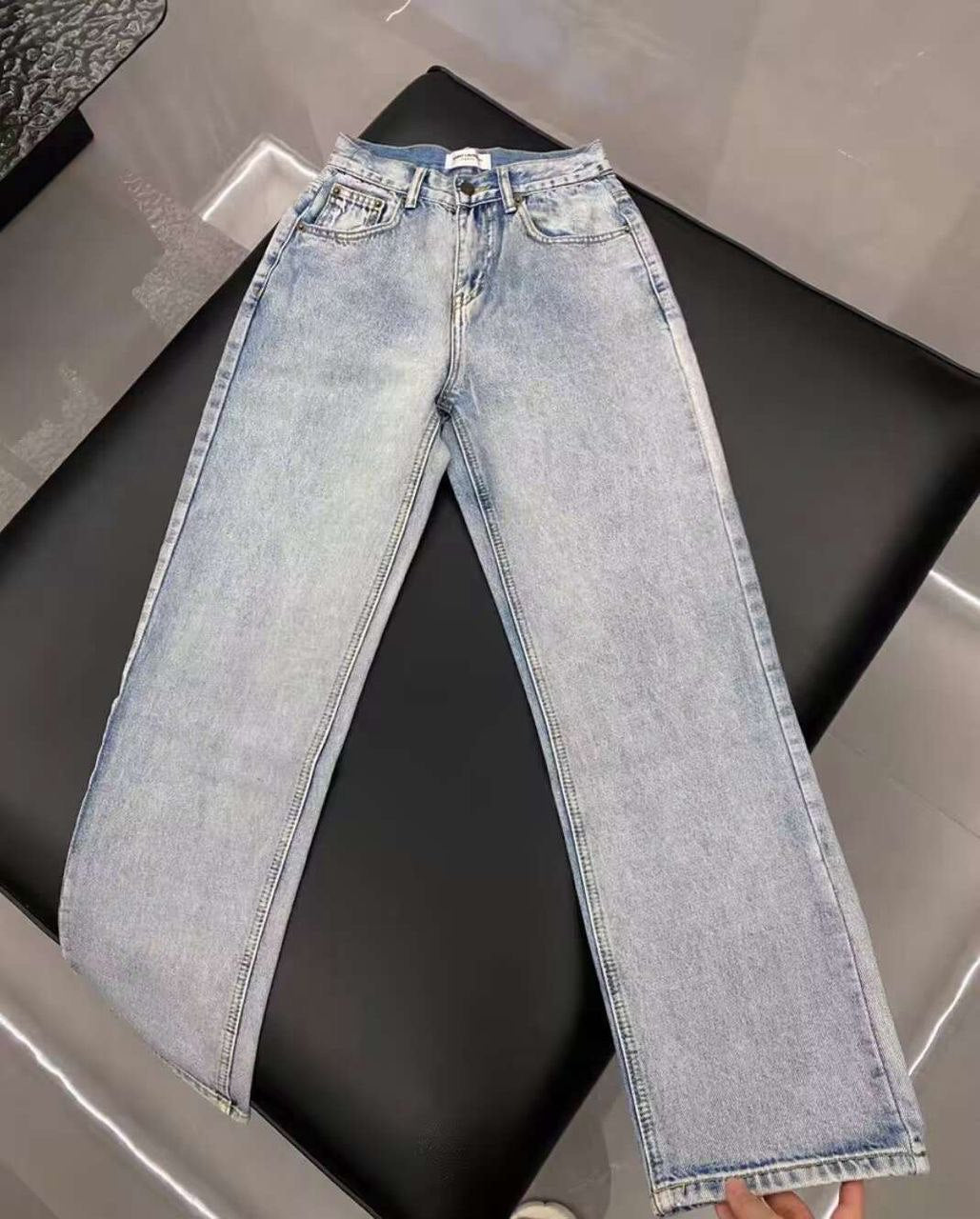 High-waisted jeans
