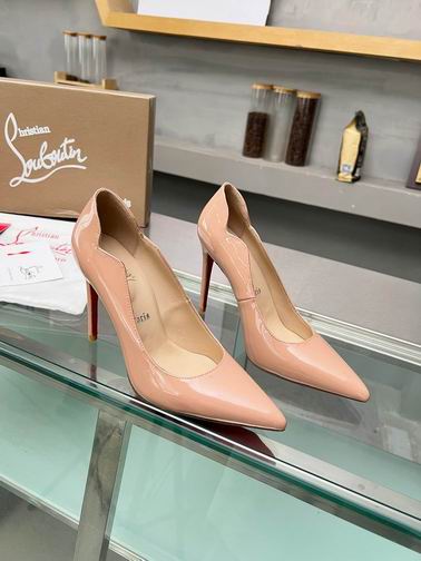 Nude Pointed-Toe Pumps