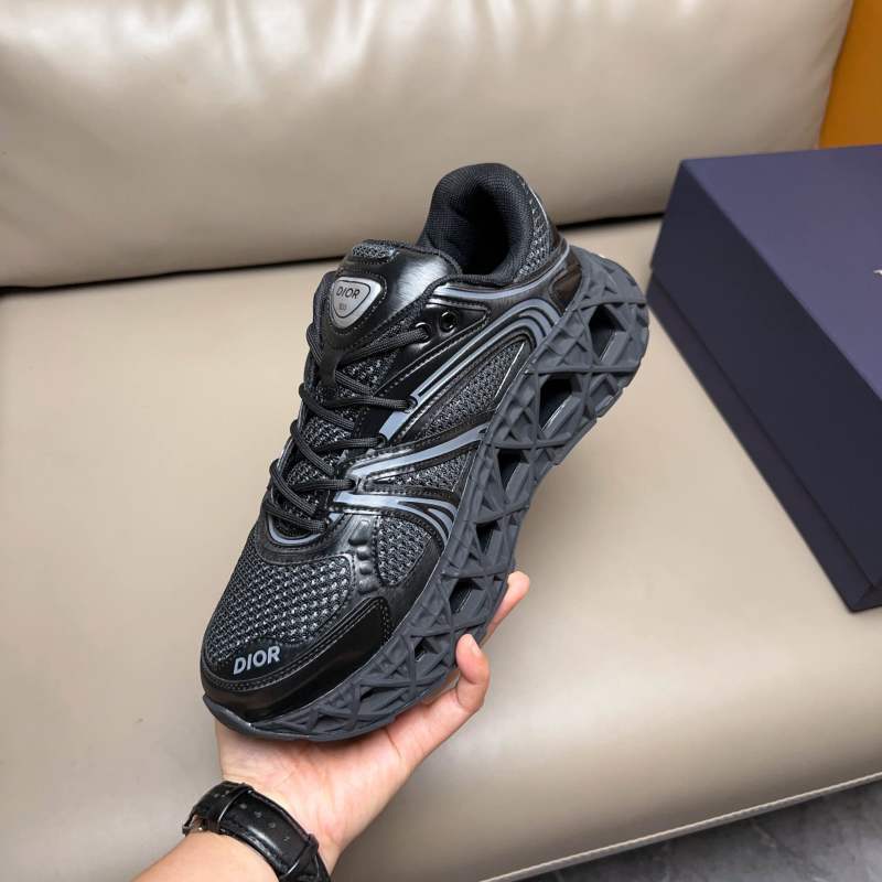 Premium Tech-Runner Sneakers