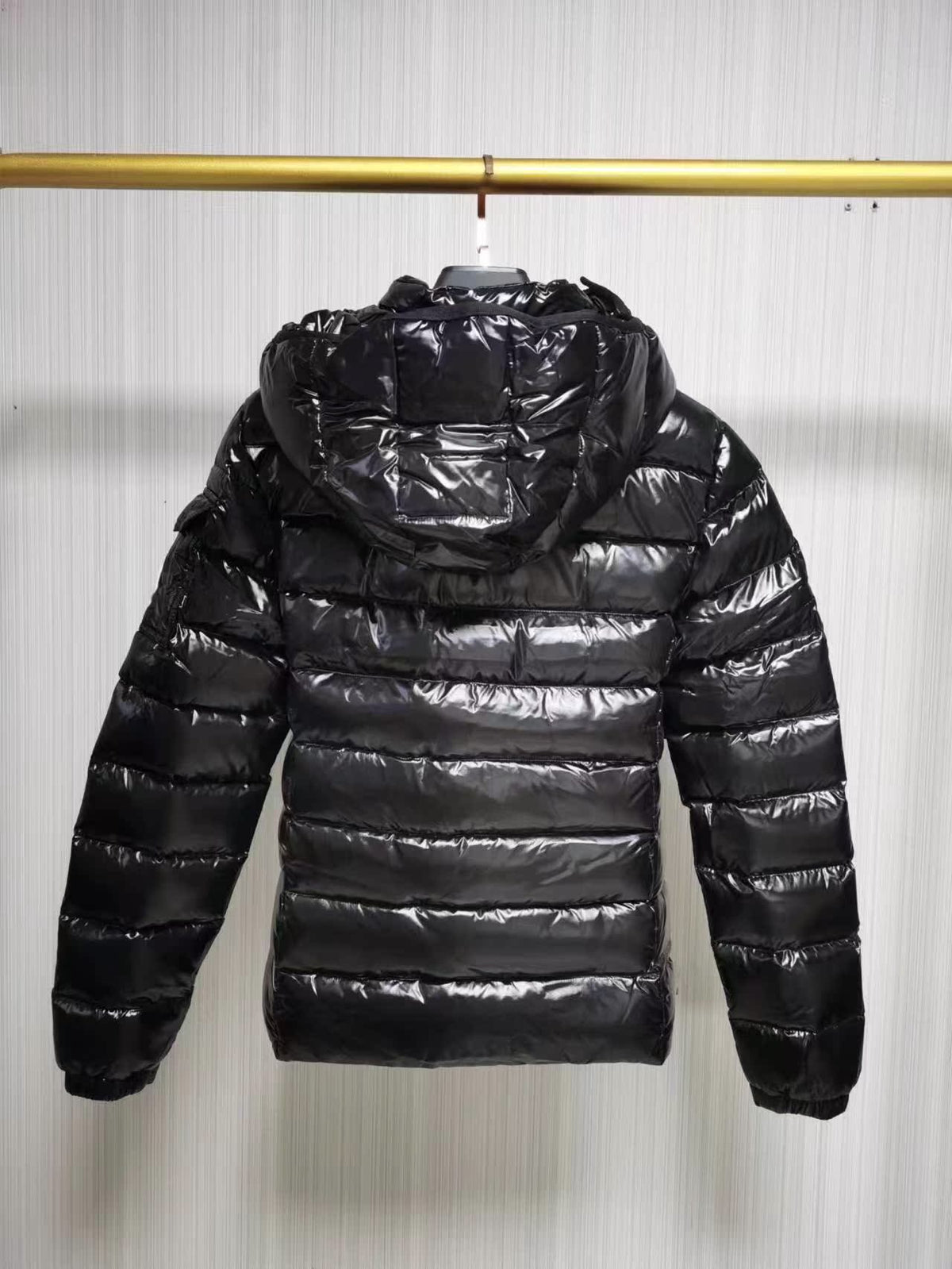 90% DUCK Hooded Down Puffer Jacket