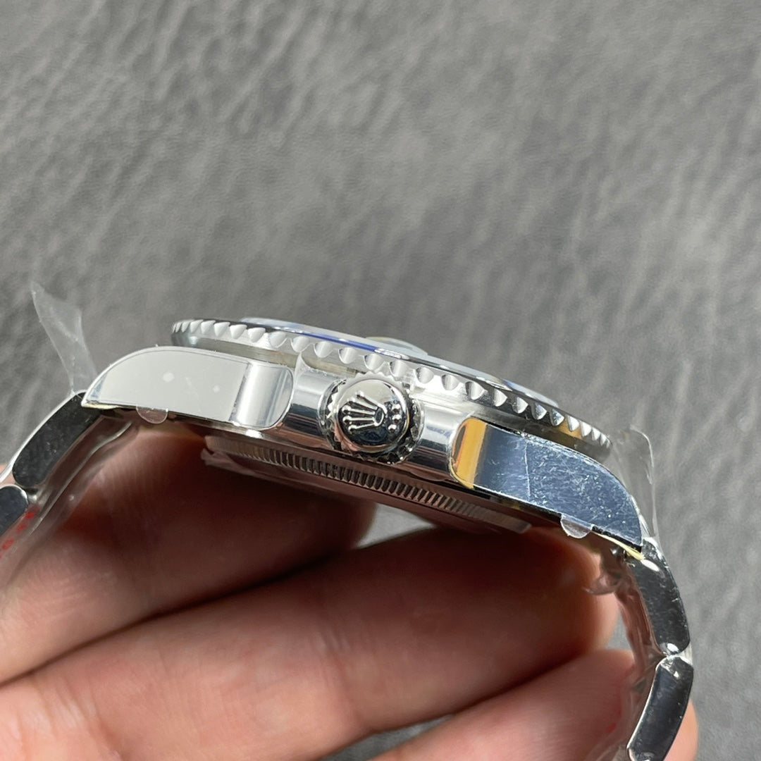 Ceramic Bezel Automatic GMT Watch 40 mm