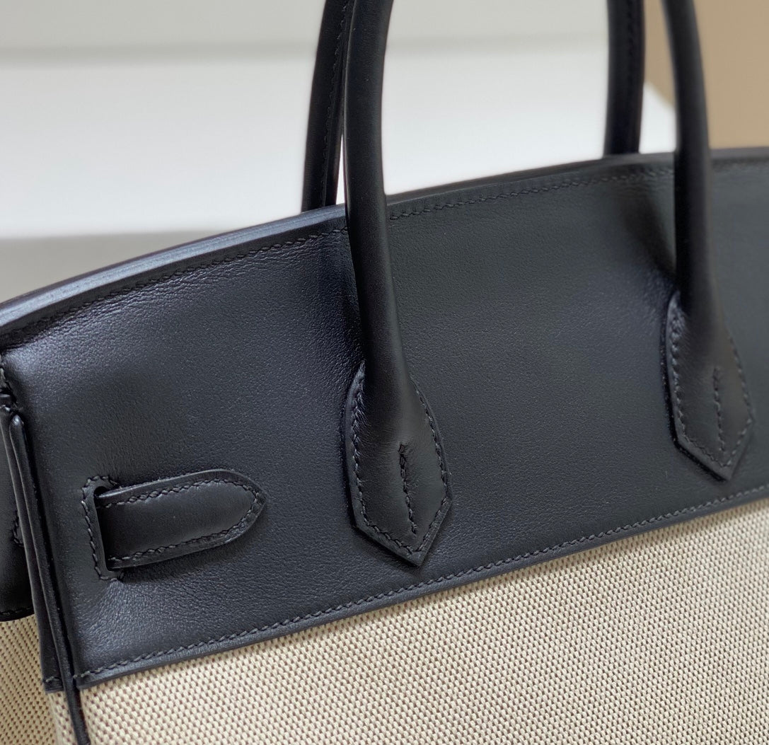 30 Swift Leather Canvas Black