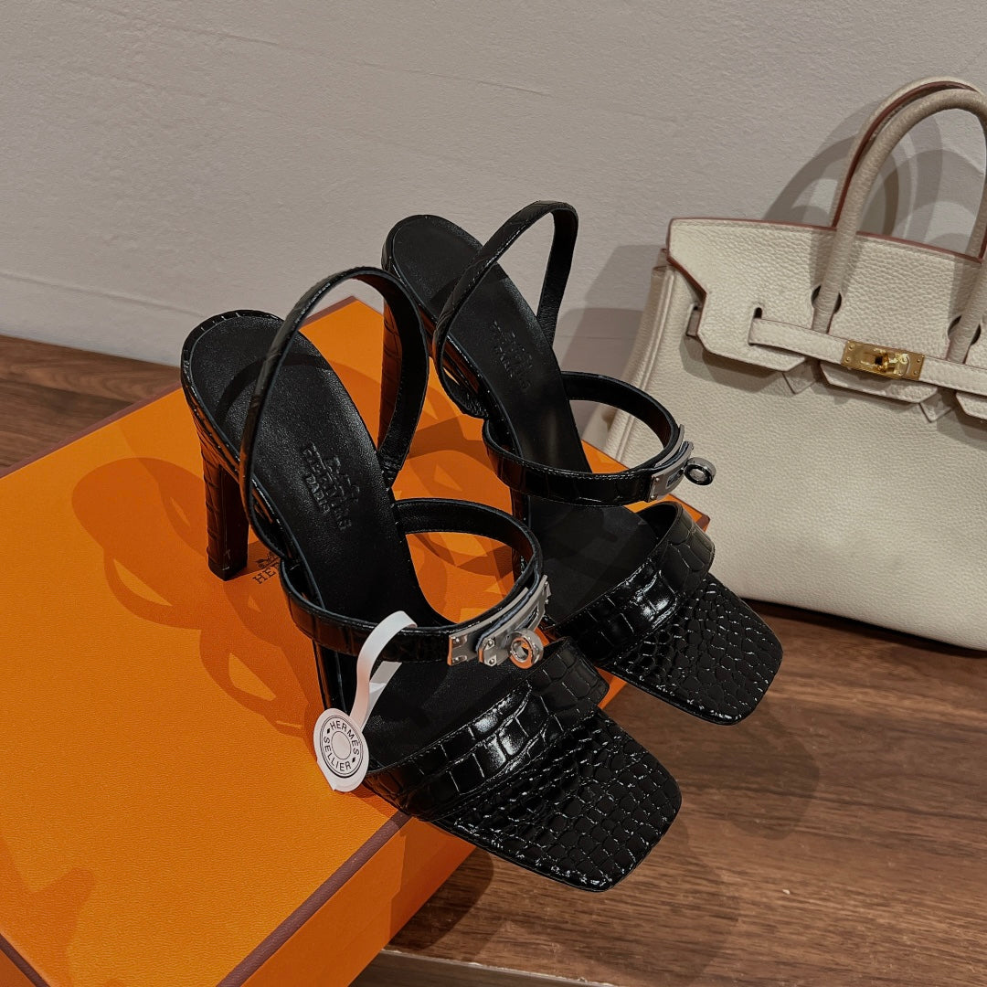 Kelly Buckle Sandals